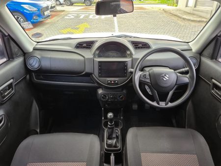 2023-Suzuki-S-Presso-10-GL_9