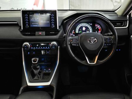 2021-Toyota-RAV4-20-VX-Auto_3