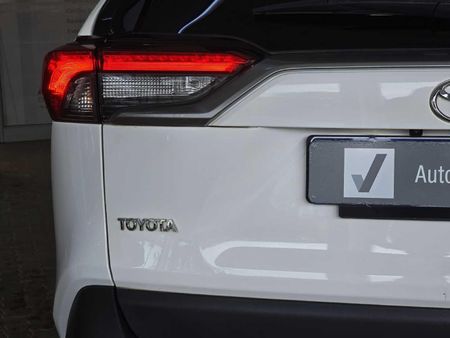 2021-Toyota-RAV4-20-VX-Auto_8
