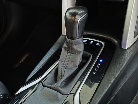 2025-Toyota-Corolla-Cross-18-XS-Hybrid_4