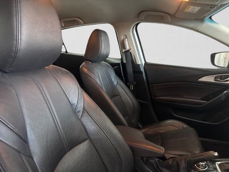 2017-Mazda-3-16-Dynamic-5-dr-Auto_15