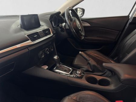 2017-Mazda-3-16-Dynamic-5-dr-Auto_18