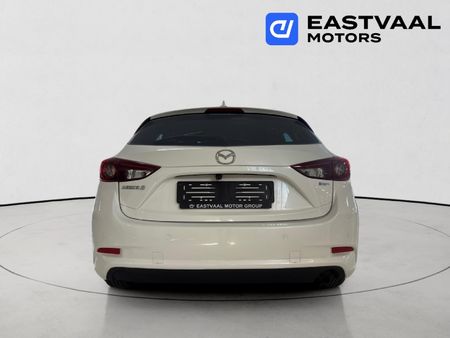 2017-Mazda-3-16-Dynamic-5-dr-Auto_5