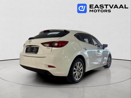 2017-Mazda-3-16-Dynamic-5-dr-Auto_6