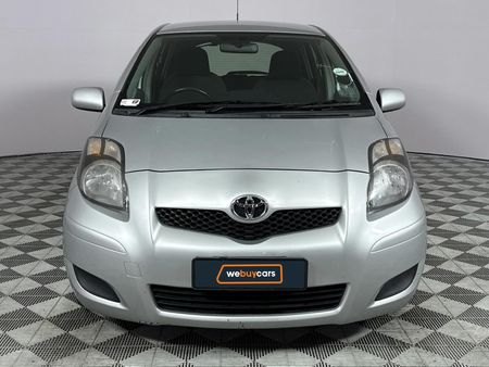 2009-Toyota-Yaris-T3-5-dr_15