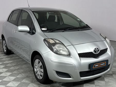 2009-Toyota-Yaris-T3-5-dr_16