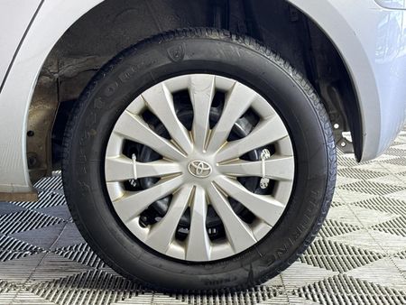 2009-Toyota-Yaris-T3-5-dr_6