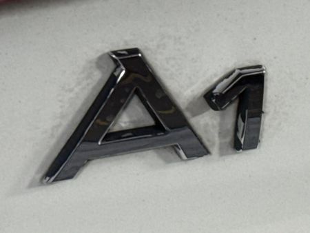 2011-Audi-A1-16-TDI-Ambition_10