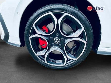 2026-Volkswagen-Golf-8-GTI-20-TSI-DSG_7