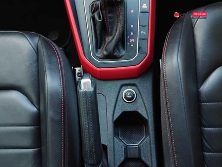 2020-Volkswagen-Polo-20-GTI-Auto-147kW_16