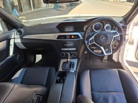 2013-Mercedes-Benz-C-Class-C-180-BE-Classic-Auto_12
