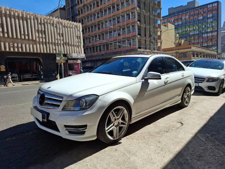 2013-Mercedes-Benz-C-Class-C-180-BE-Classic-Auto_2