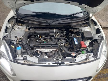 2021-Suzuki-Swift-12-GA_10
