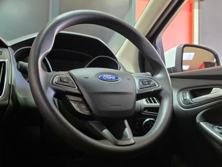 2018-Ford-Focus-10-EcoBoost-Trend-Auto_13