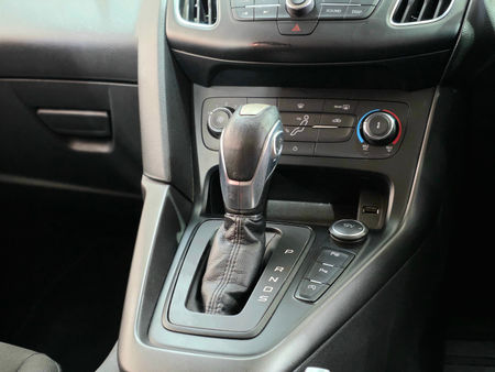 2018-Ford-Focus-10-EcoBoost-Trend-Auto_14