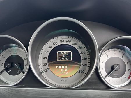 2012-Mercedes-Benz-C-Class-C-200-BE-Elegance-Auto_7