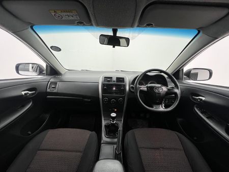 2016-Toyota-Corolla-Quest-16_8
