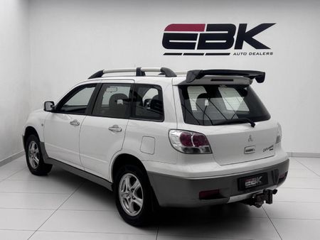 2004-Mitsubishi-Outlander-24-GLS-Auto_3