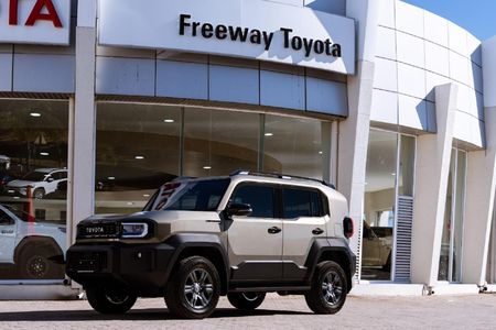 2026-Toyota-Land-Cruiser-FJ-27-GX-Auto_0