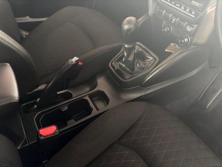 2025-Toyota-Urban-Cruiser-15-XS_18
