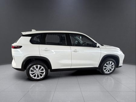2025-Toyota-Urban-Cruiser-15-XS_7