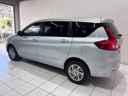 2023-Toyota-Rumion-15-SX_6