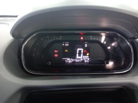 2025-TATA-Tiago-12-XM_12