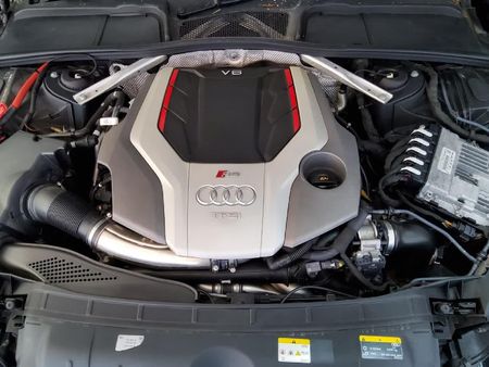 2022-Audi-RS5-Coupe-quattro-Auto_20