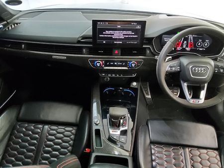 2022-Audi-RS5-Coupe-quattro-Auto_5
