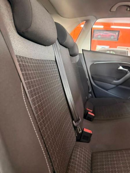 2014-Volkswagen-Polo-GP-12-TSI-Comfortline-66kW_11