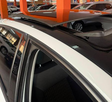 2014-Volkswagen-Polo-GP-12-TSI-Comfortline-66kW_6