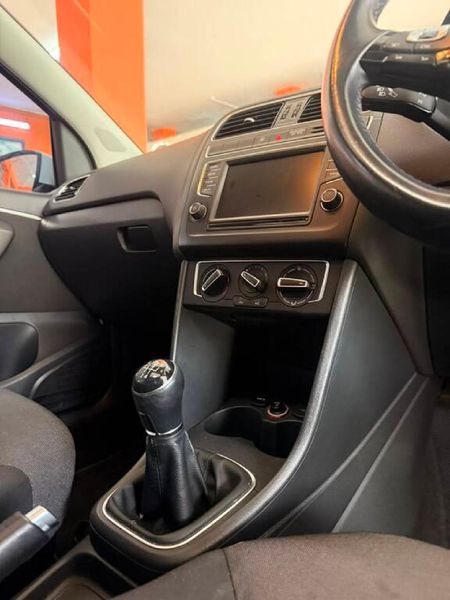 2014-Volkswagen-Polo-GP-12-TSI-Comfortline-66kW_7