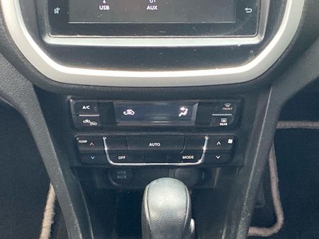 2021-Toyota-Urban-Cruiser-15-Xs-Auto_15