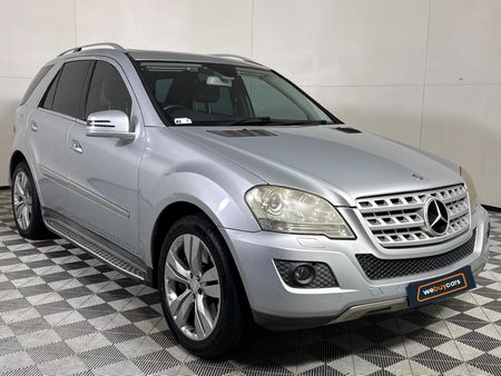 2011-Mercedes-Benz-ML-500-Auto_15