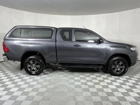2023-Toyota-Hilux-24-GD-6-Raised-Body-Raider-Extended-Cab_11