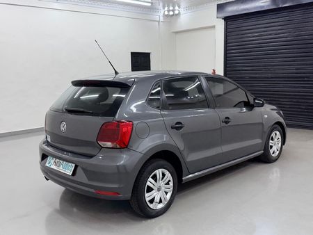 2018-Volkswagen-Polo-Vivo-14-Trendline-5-dr_5