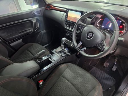 2023-Renault-Kiger-10T-Intens-Auto_8