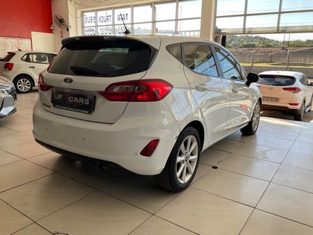 2018-Ford-Fiesta-10-EcoBoost-Trend-5-dr-Auto_4