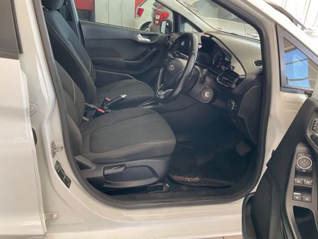 2018-Ford-Fiesta-10-EcoBoost-Trend-5-dr-Auto_8