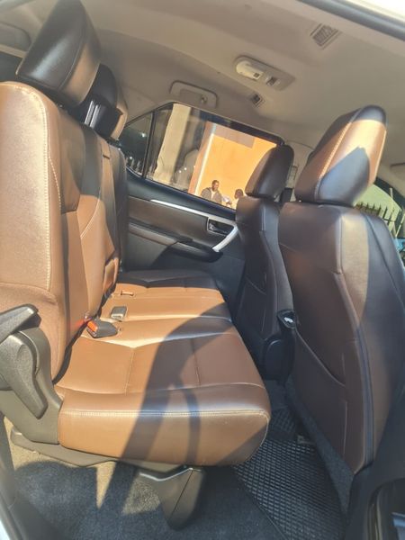 2020-Toyota-Fortuner-24_14