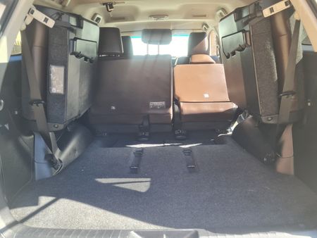 2020-Toyota-Fortuner-24_15