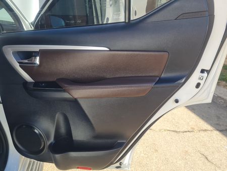 2020-Toyota-Fortuner-24_17