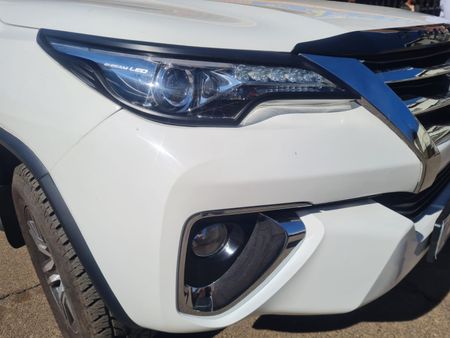 2020-Toyota-Fortuner-24_18