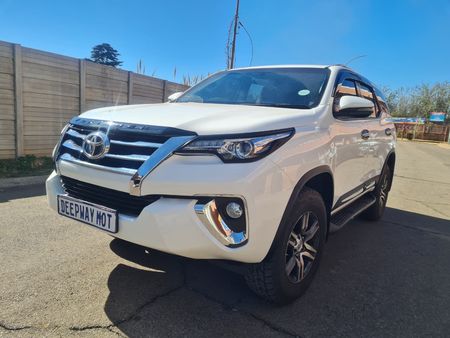 2020-Toyota-Fortuner-24_2