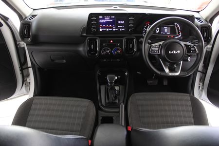 2024-Kia-Sonet-AUTOMATIC_17