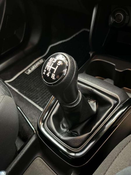 2026-Suzuki-Swift-12-GLX_13