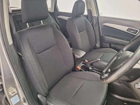 2022-Suzuki-Vitara-Brezza-15-GLX_8