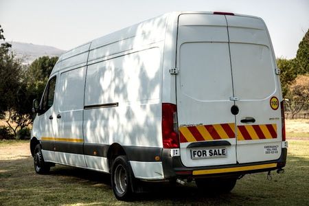 2022-Mercedes-Benz-Sprinter-2022-MERCEDES-SPRINTER-516-CDi-Long-Wheel-Base-25_2