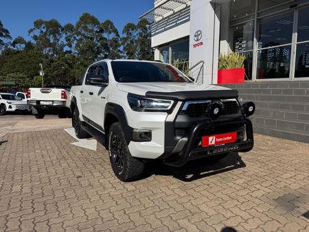 2022-Toyota-Hilux-28-GD-6-Raised-Body-Legend-RS-4x4-Auto-Double-Cab_0