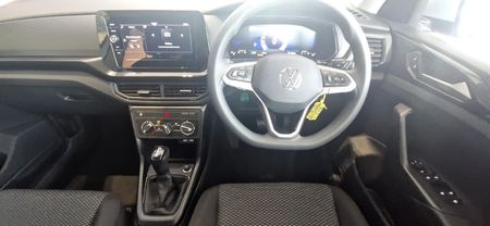 2026-Volkswagen-T-Cross-10-TSI-Auto_16